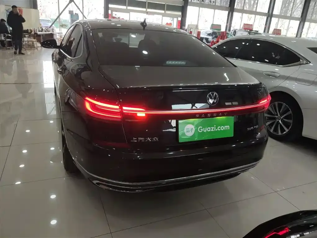 Volkswagen Passat — фото 5