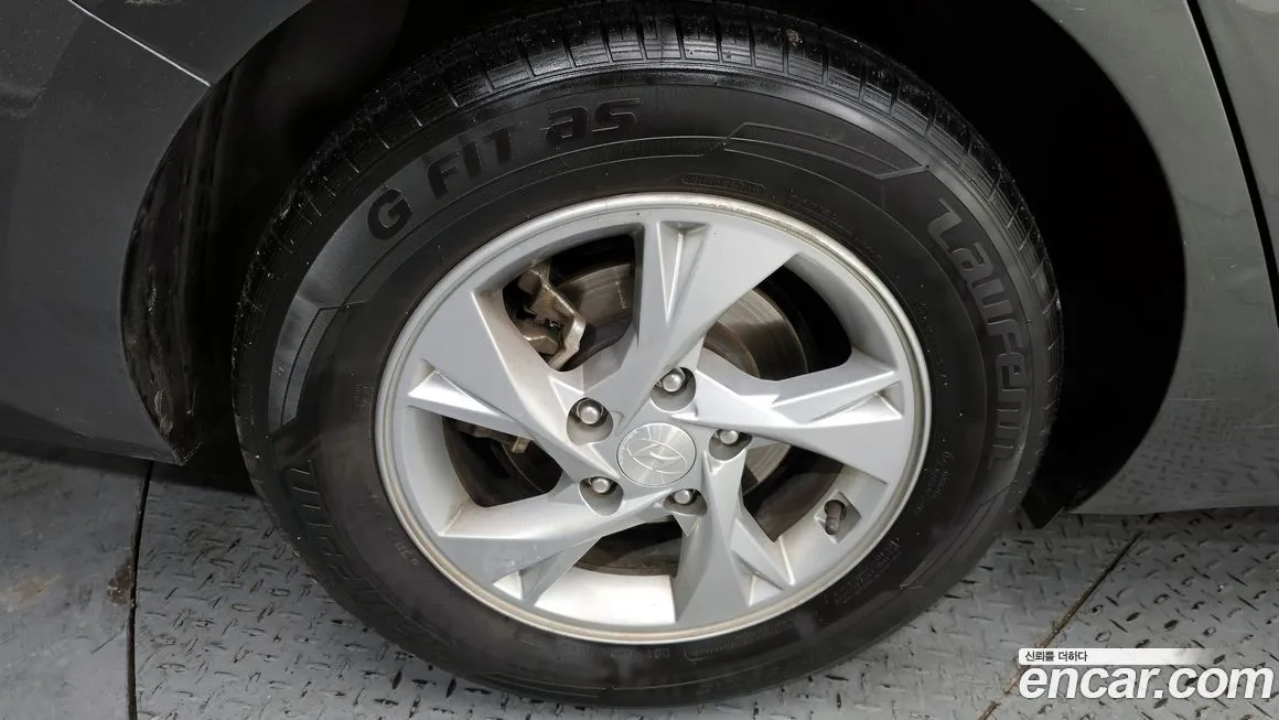 Hyundai AVANTE 2021 из KR, фото 4