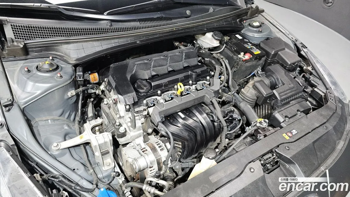 Hyundai AVANTE 2021 из KR, фото 6