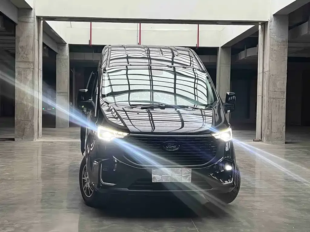 Ford Transit 2023 из CN, фото 10