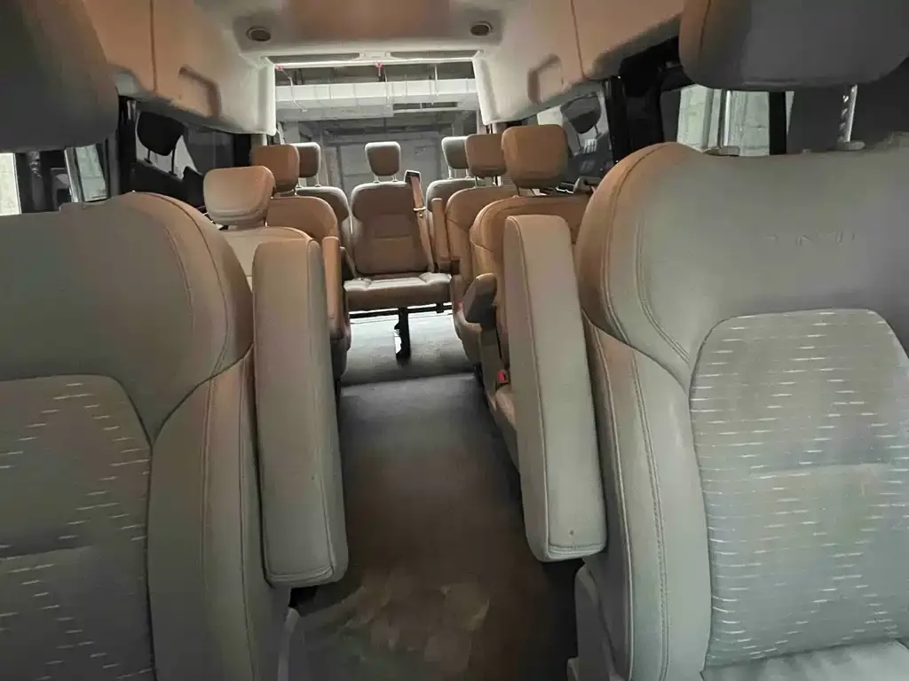 Ford Transit 2023 из CN, фото 8