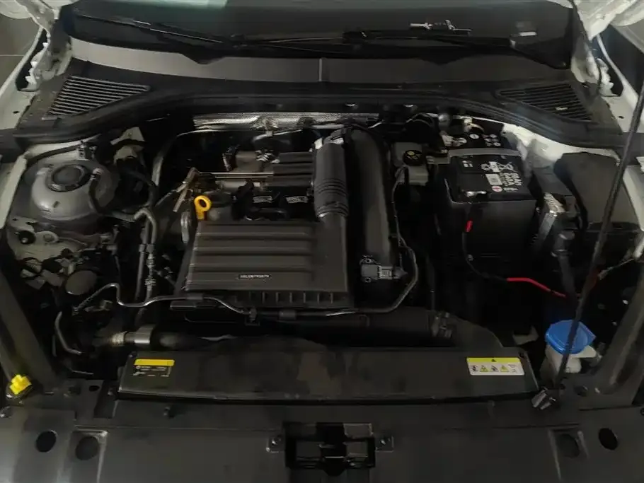 Volkswagen Bora 2023 из CN, фото 8
