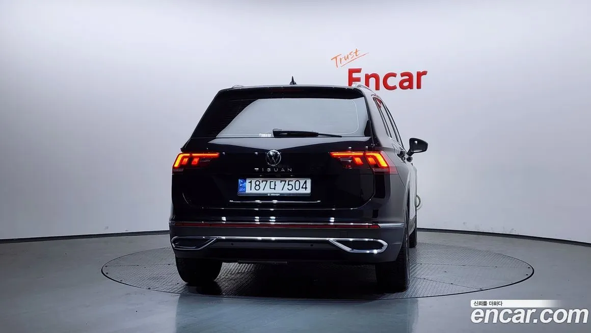 Volkswagen Tiguan — фото 3