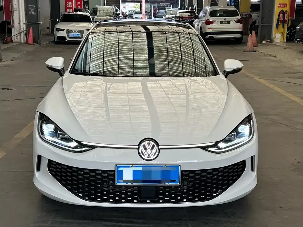 Volkswagen Lamando 2023 из CN, фото 8