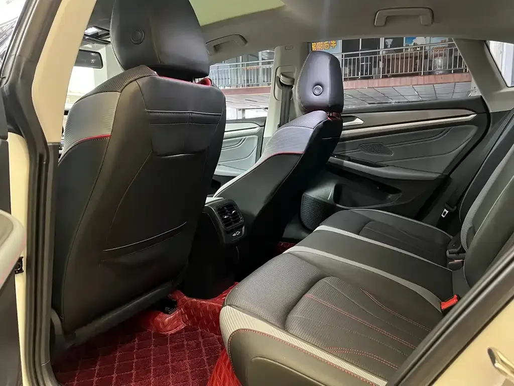 Volkswagen Lamando 2023 из CN, фото 5