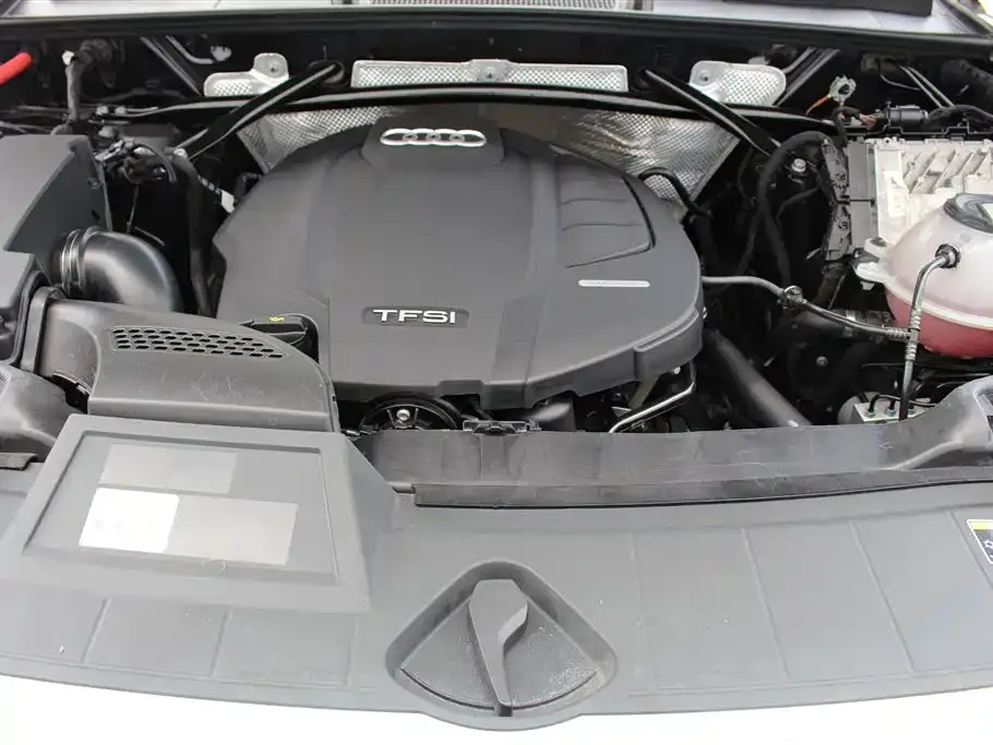 Audi Q5L 2022 из CN, фото 2