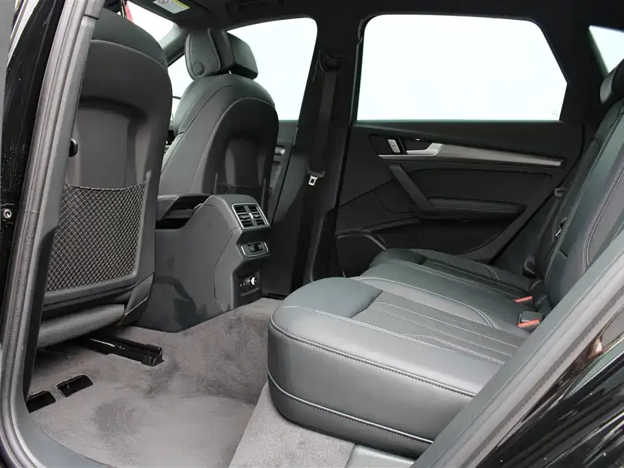 Audi Q5L 2022 из CN, фото 10