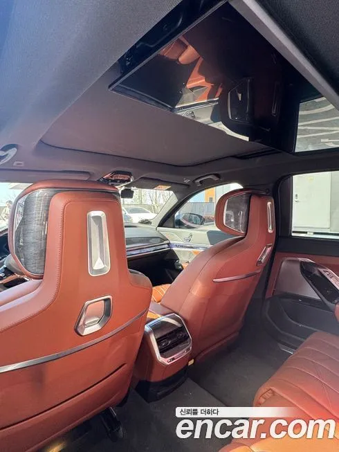 BMW i7 2024 из KR, фото 2