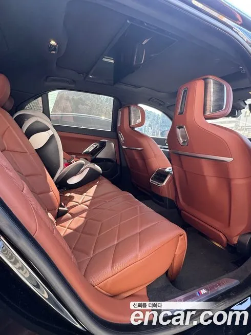 BMW i7 2024 из KR, фото 3
