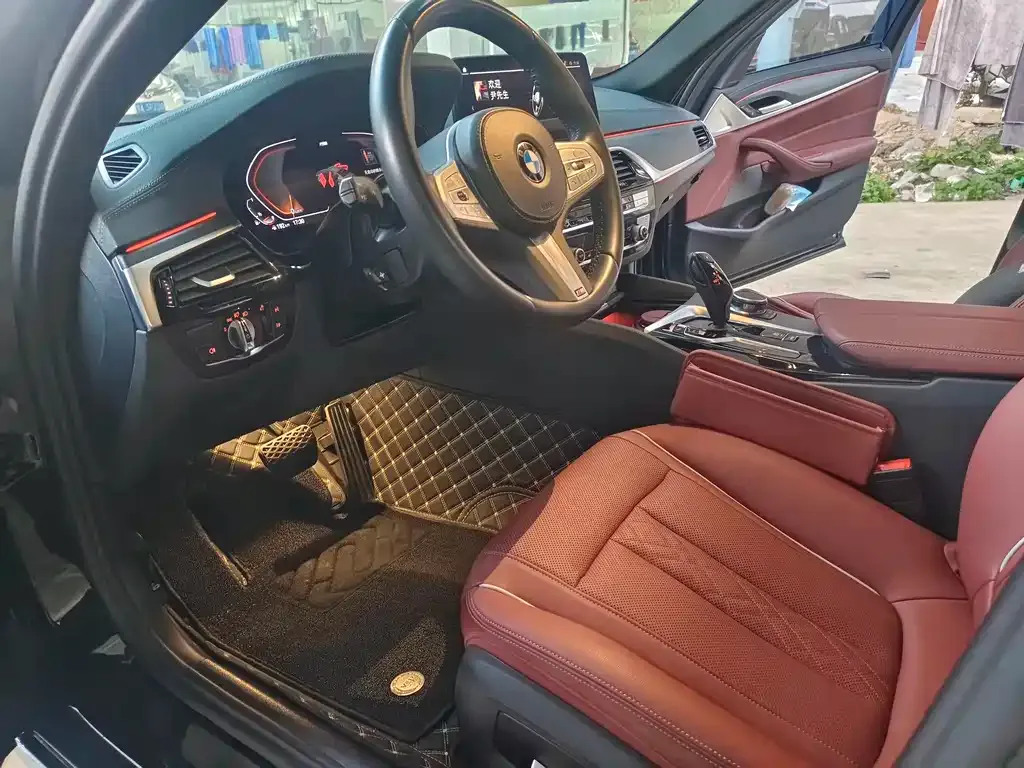 BMW 5 Series 2023 из CN, фото 7