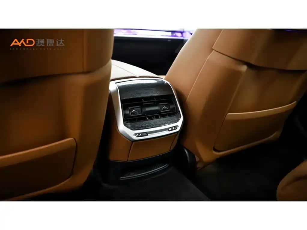 BMW i7 2023 из CN, фото 3