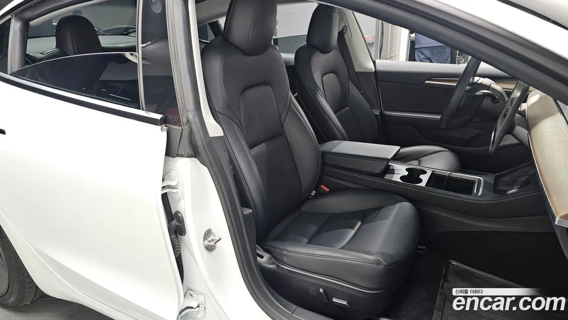 Tesla Model 3 2022 из KR, фото 8