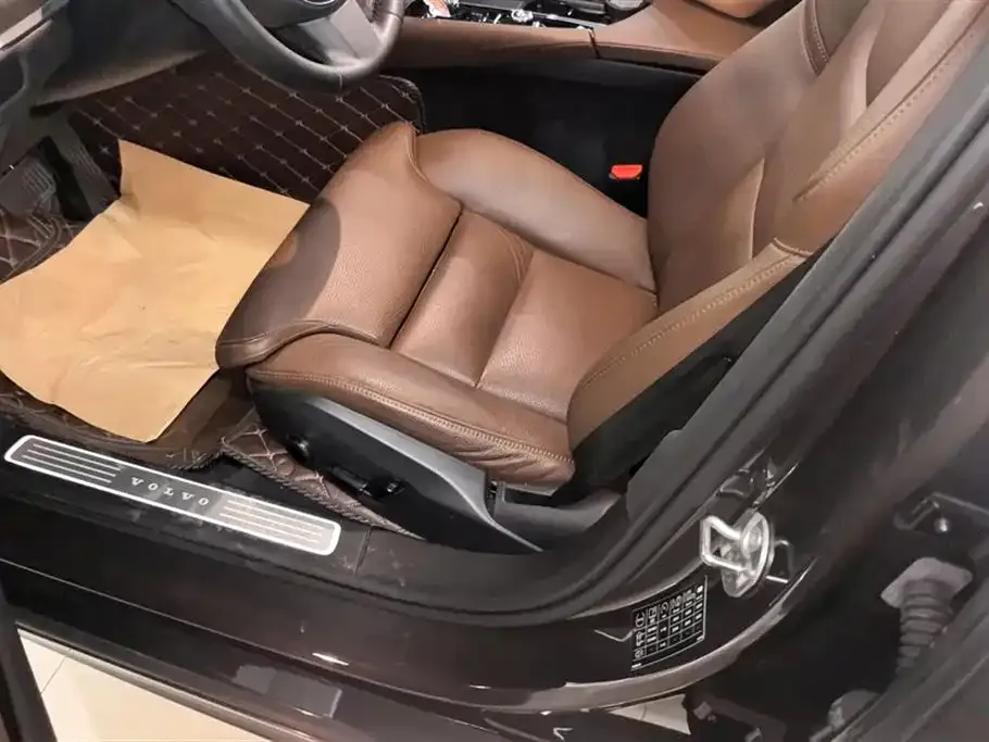 Volvo S90 2023 из CN, фото 8