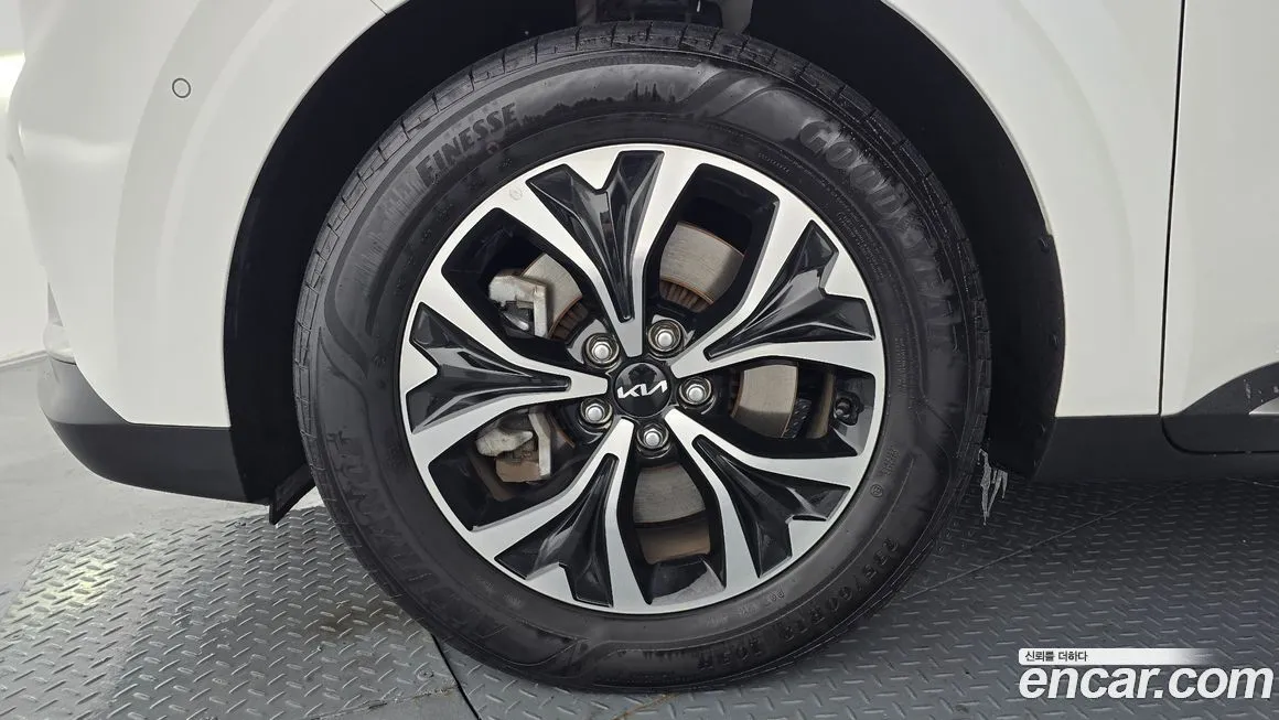 Kia Carnival 2023 из KR, фото 7