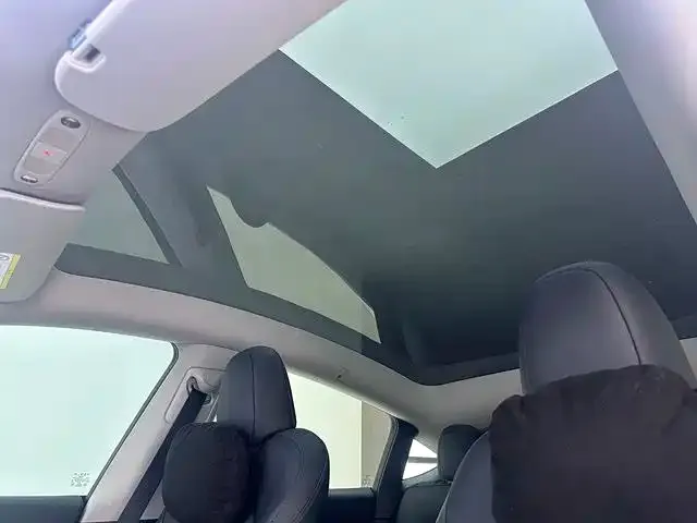 Tesla Model Y 2023 из CN, фото 3