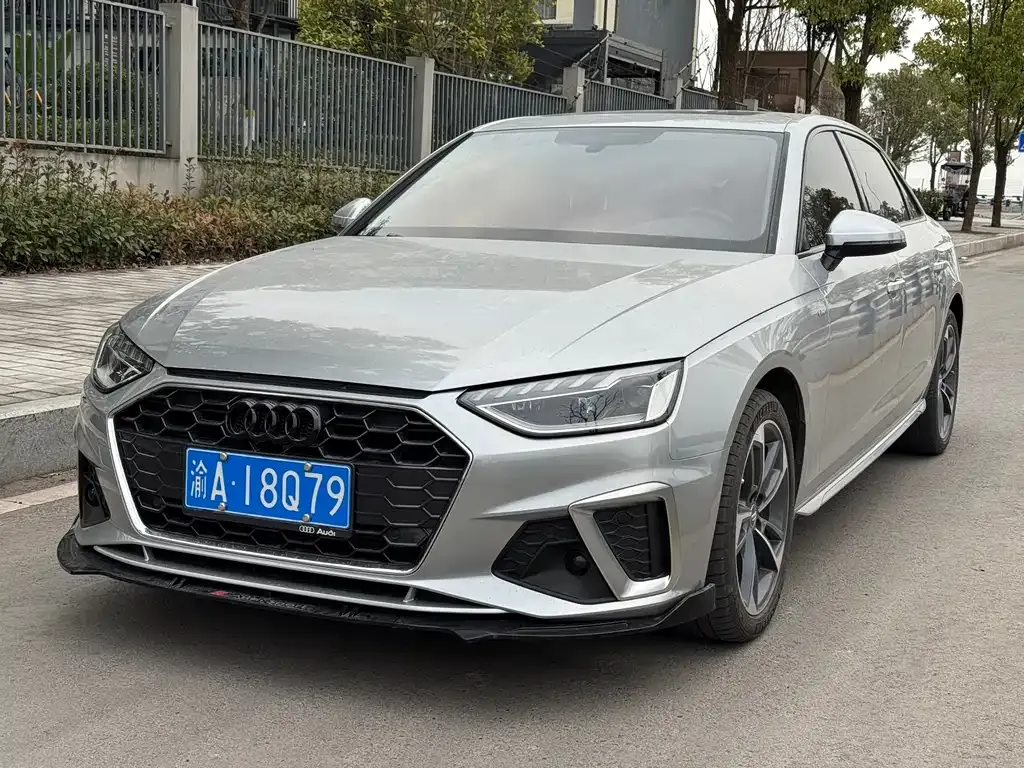 Audi A4L 2022 из CN, фото 1