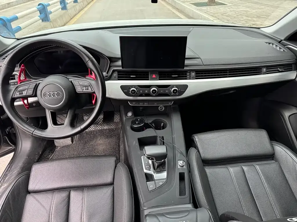 Audi A4L 2022 из CN, фото 10