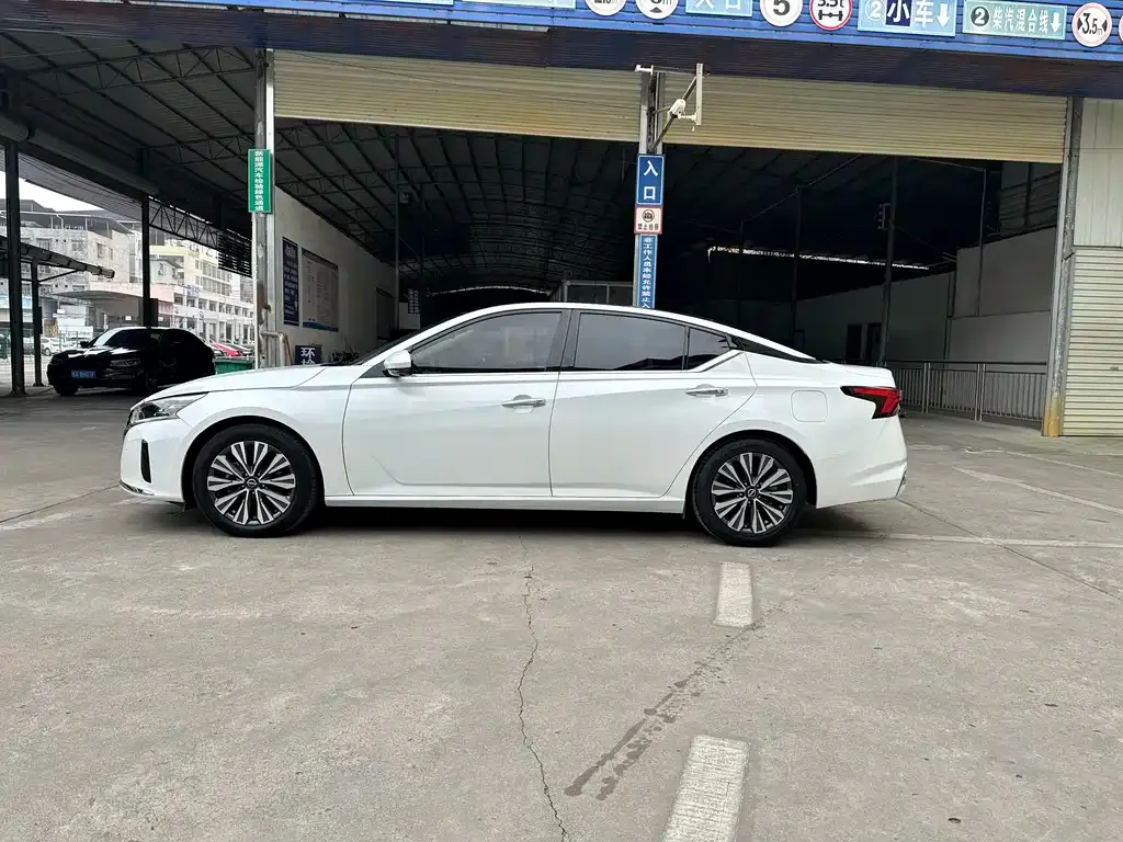 Nissan Teana — фото 8
