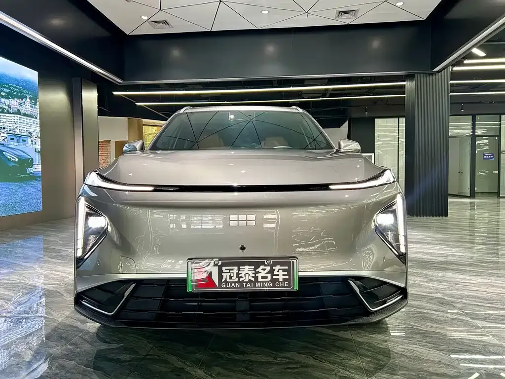 Geely Galaxy L7 — фото 10