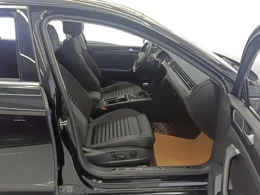 Volkswagen Magotan 2021 из CN, фото 7