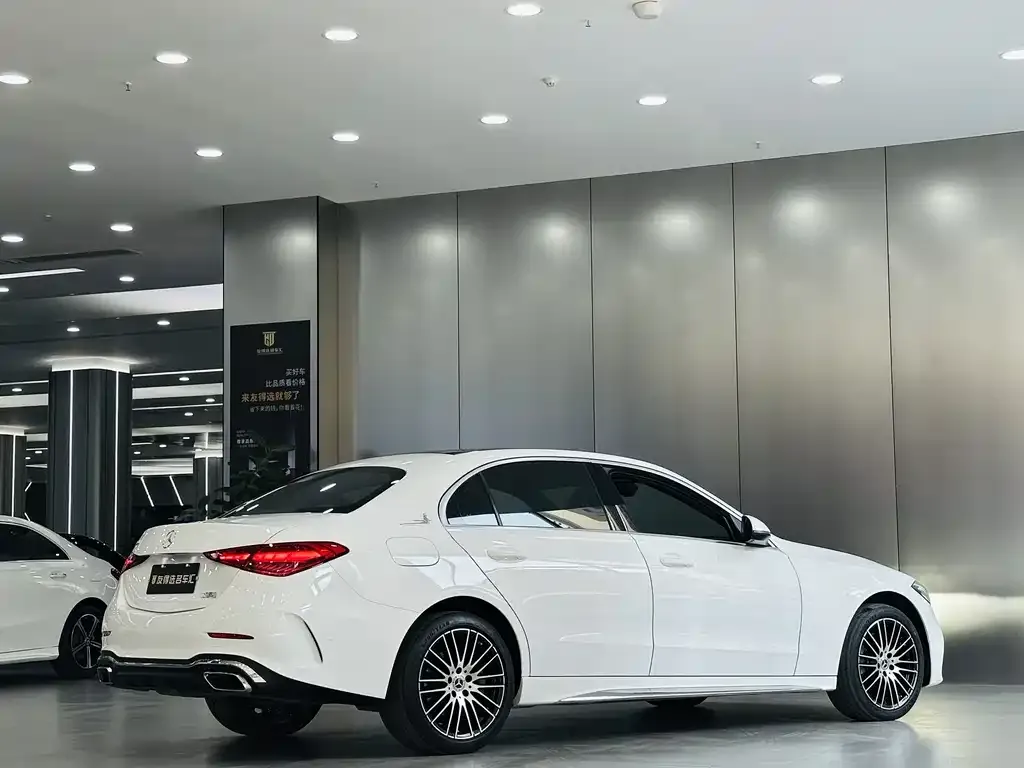 Mercedes-Benz C-Class — фото 10