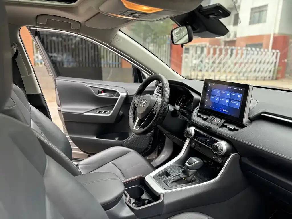 Toyota RAV4 2021 из CN, фото 9