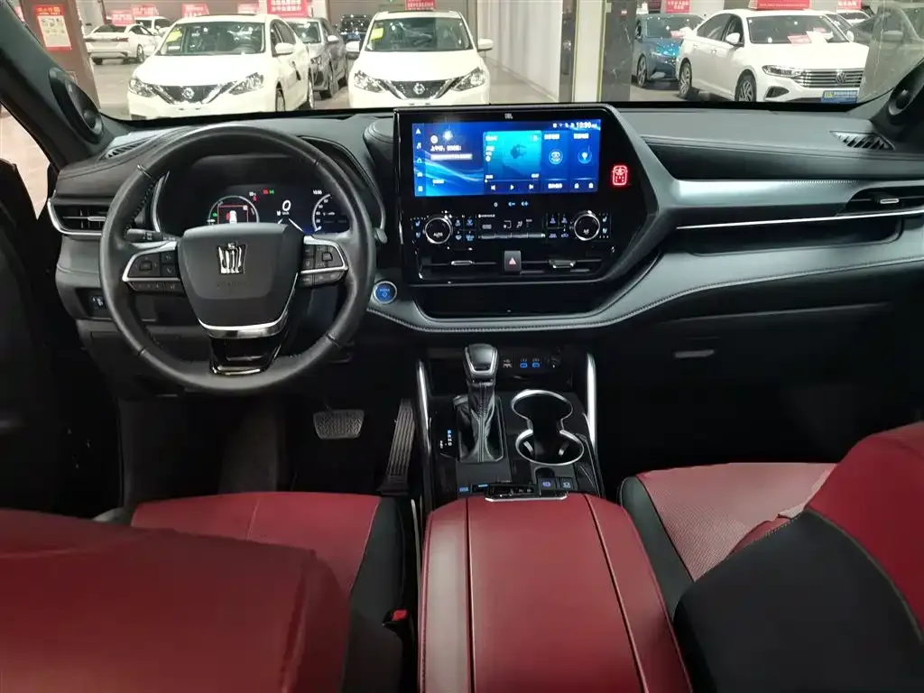 Toyota Crown Kluger 2022 из CN, фото 6