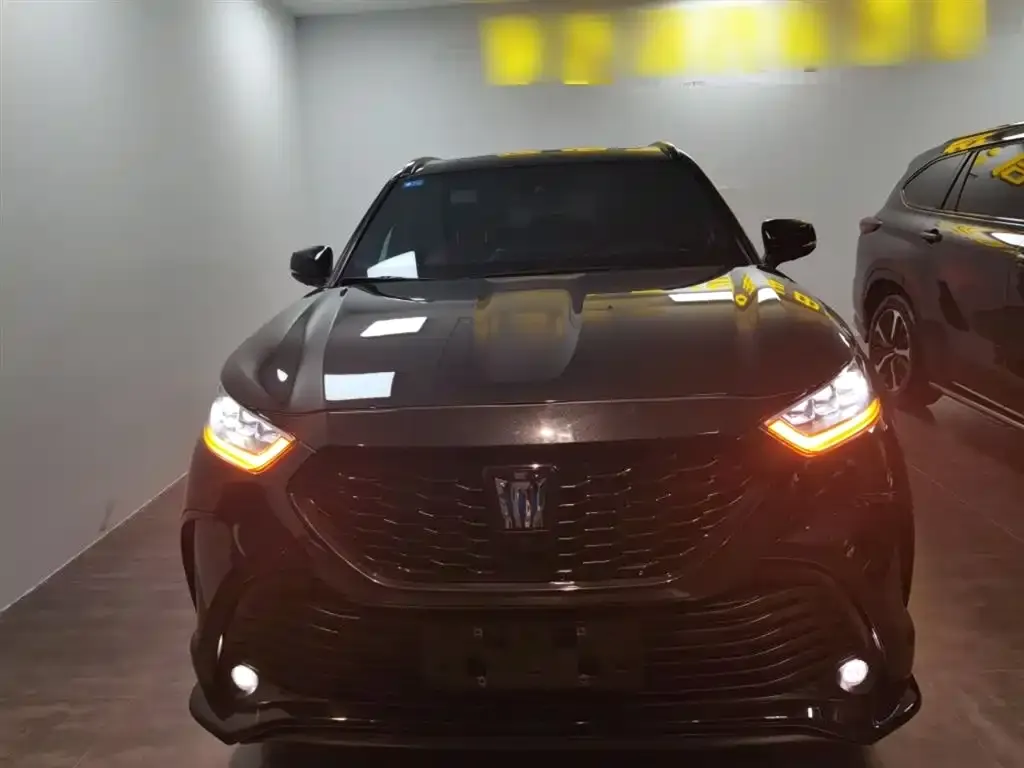 Toyota Crown Kluger 2022 из CN, фото 2