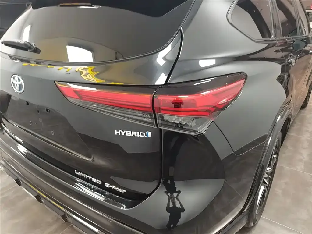 Toyota Crown Kluger 2022 из CN, фото 7