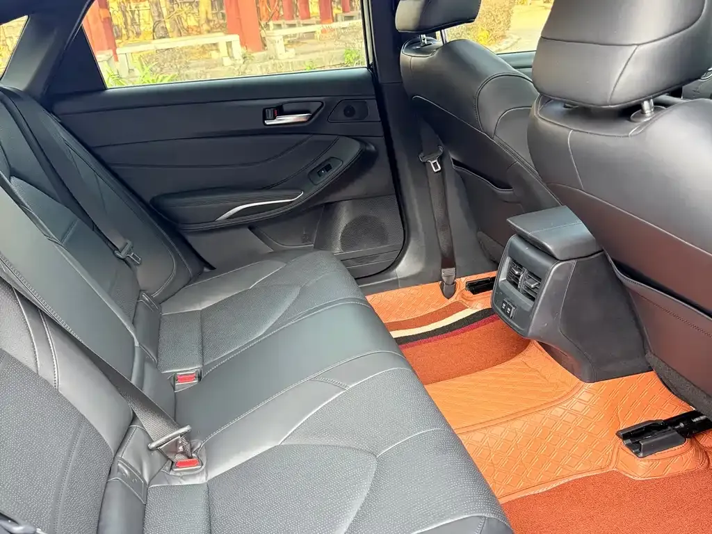 Toyota Avalon 2022 из CN, фото 6