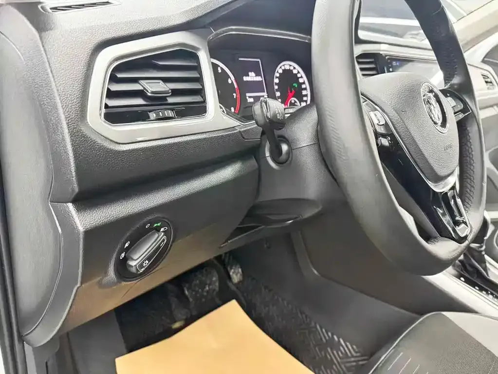 Volkswagen T-Roc 2021 из CN, фото 5