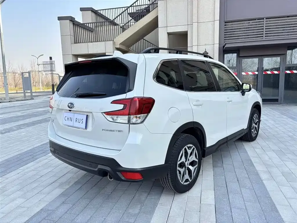 Subaru Forester — фото 5
