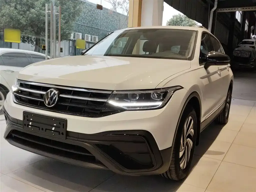 Volkswagen Tiguan L 2025 из CN, фото 1