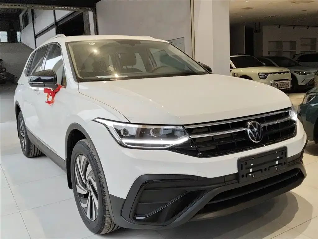 Volkswagen Tiguan L 2025 из CN, фото 5