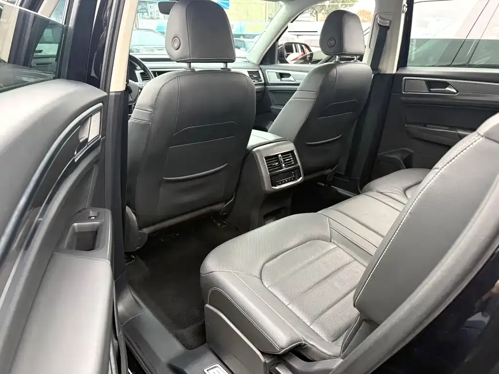 Volkswagen Teramont 2021 из CN, фото 7