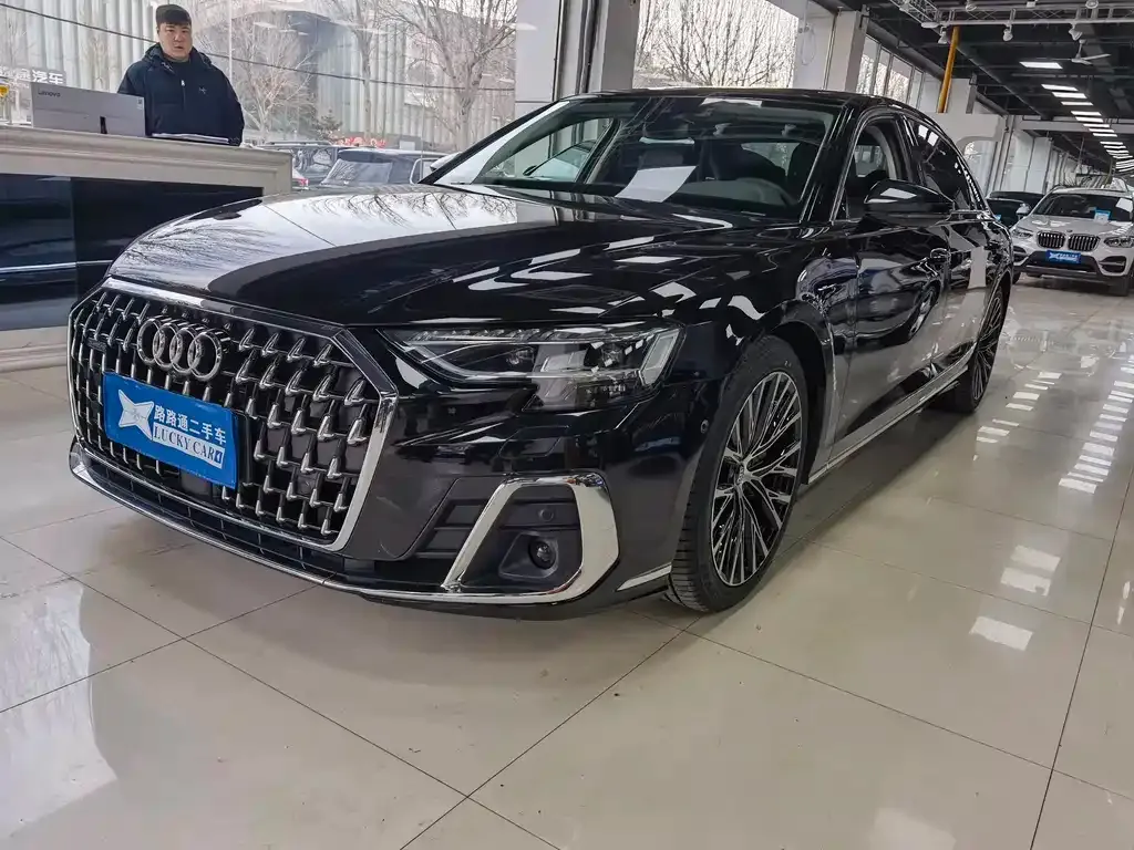 Audi A8 2023 из CN, фото 1