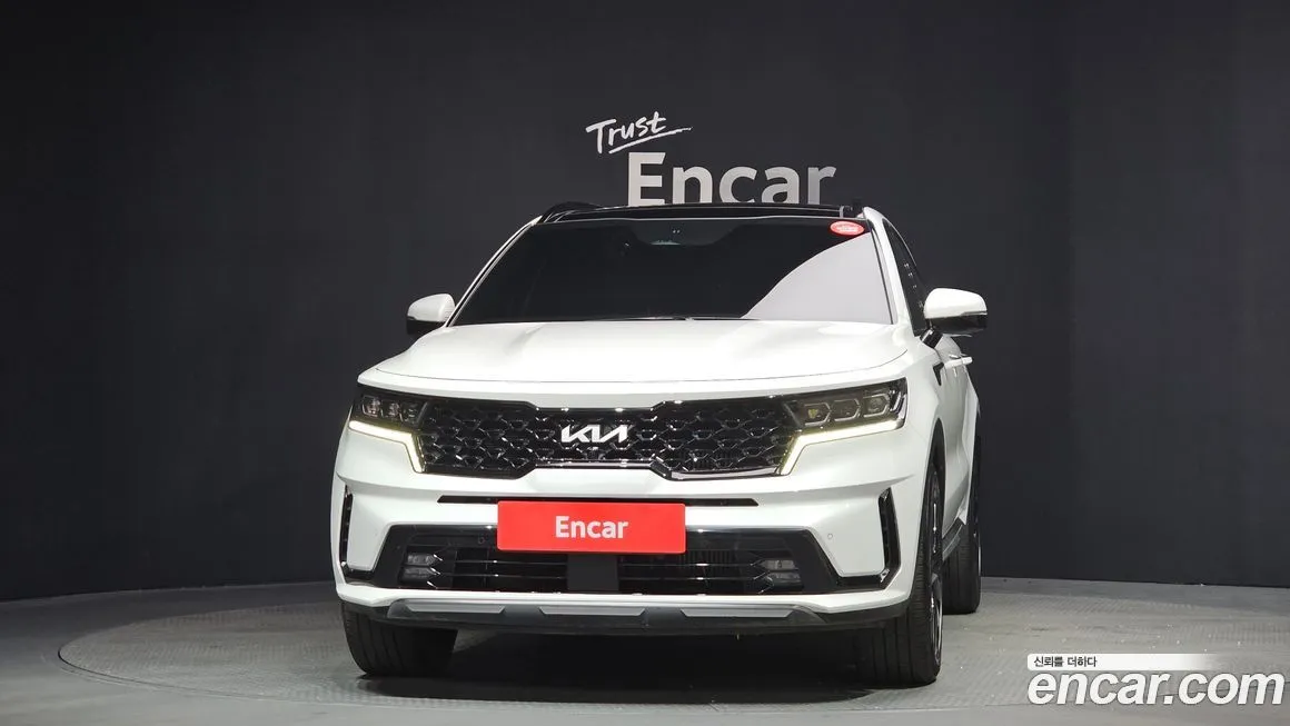 Kia Sorento — фото 9