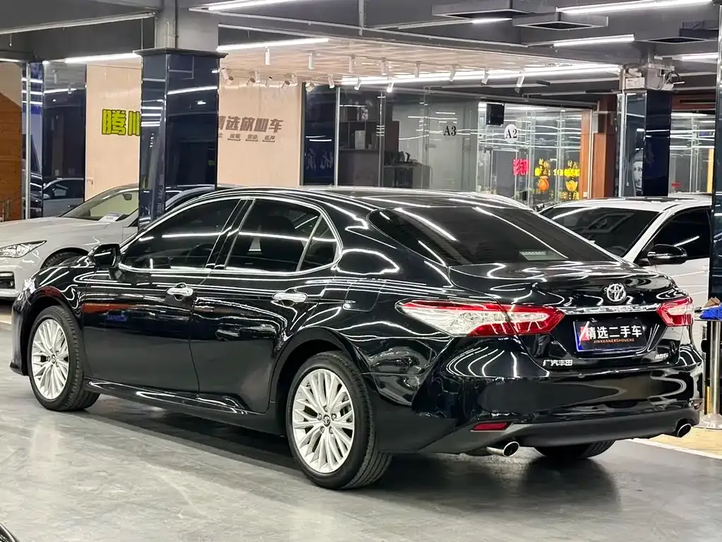 Toyota Camry 2021 из CN, фото 7