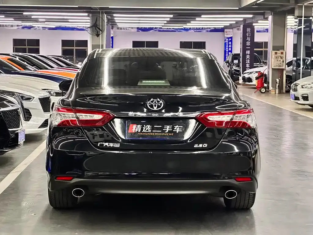 Toyota Camry 2021 из CN, фото 8