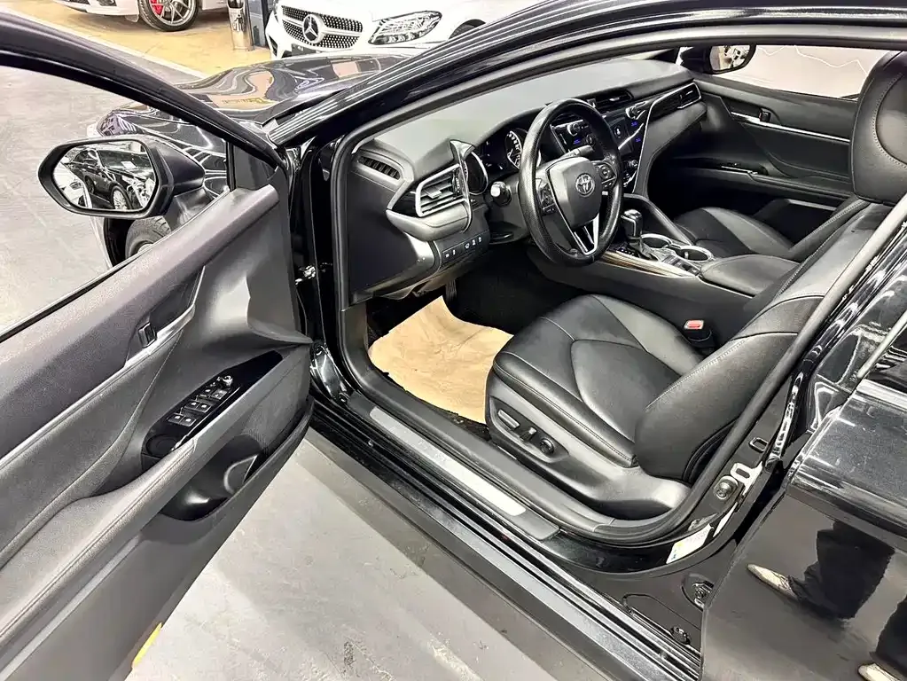 Toyota Camry 2021 из CN, фото 5