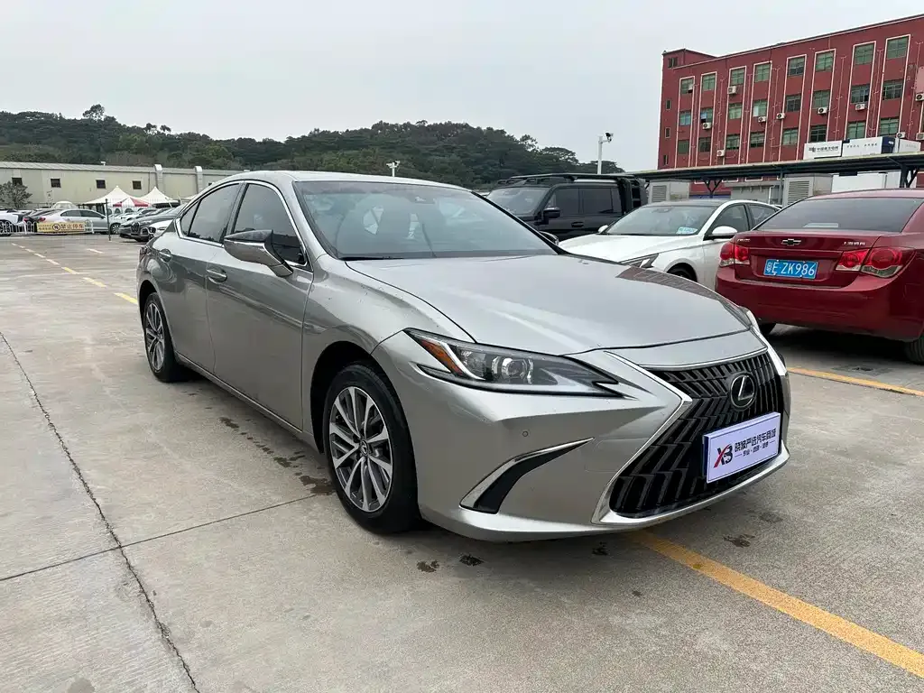 Lexus ES 2022 из CN, фото 10