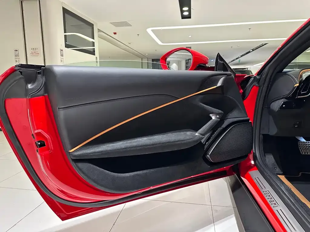 Ferrari Roma 2025 из CN, фото 2