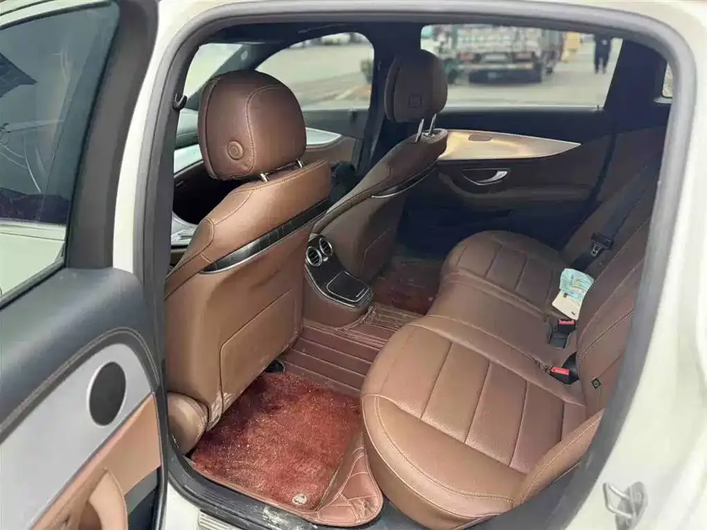 Mercedes-Benz E-Class 2022 из CN, фото 3