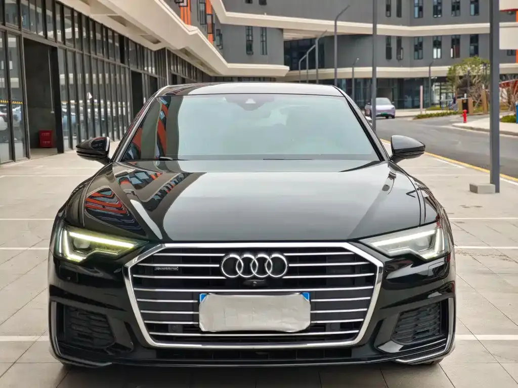 Audi A6L — фото 2