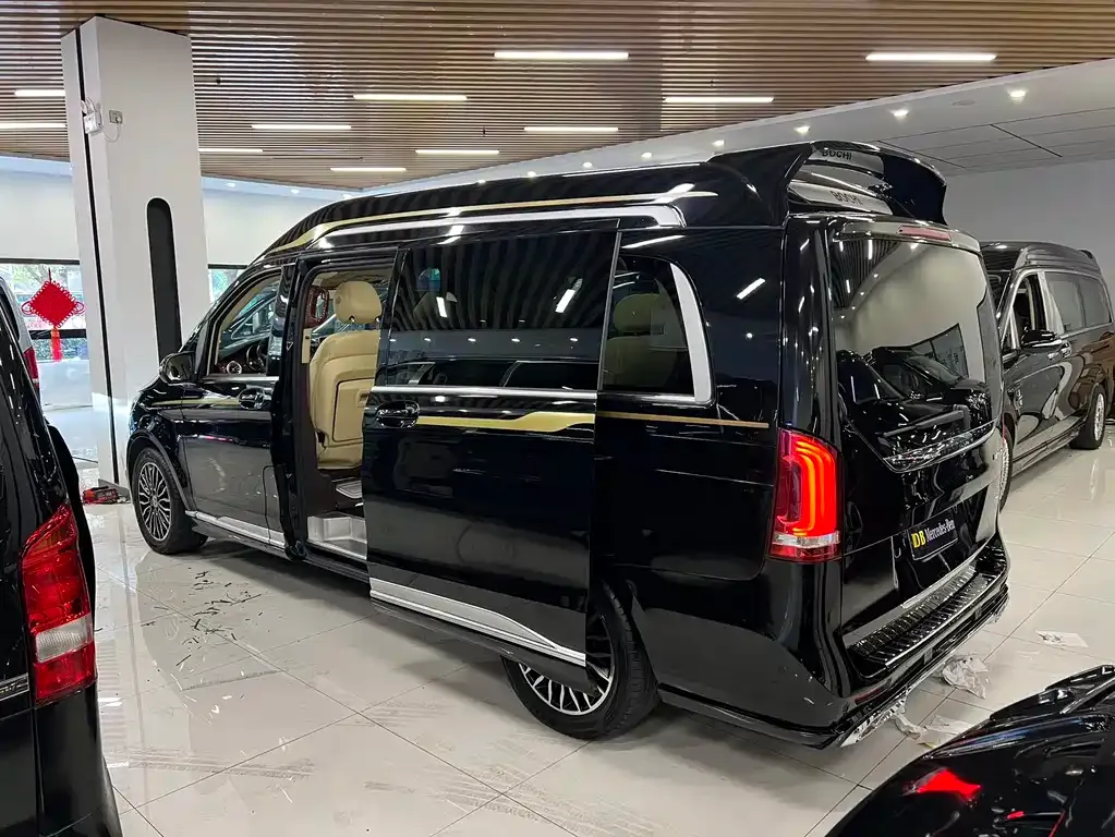 Mercedes-Benz V-Class 2021 из CN, фото 3