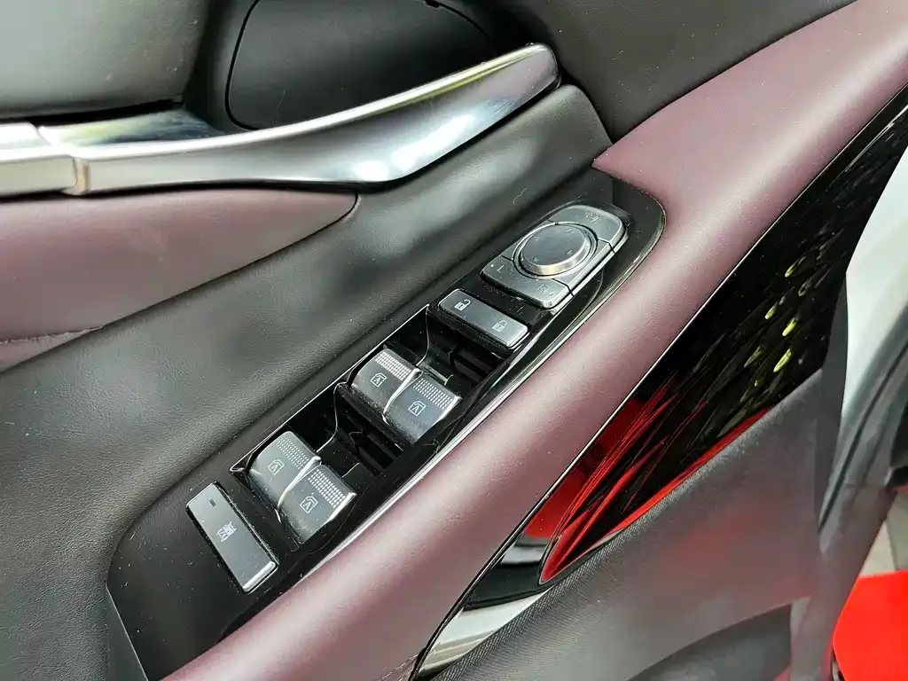 GAC Motor Trumpchi M8 — фото 3