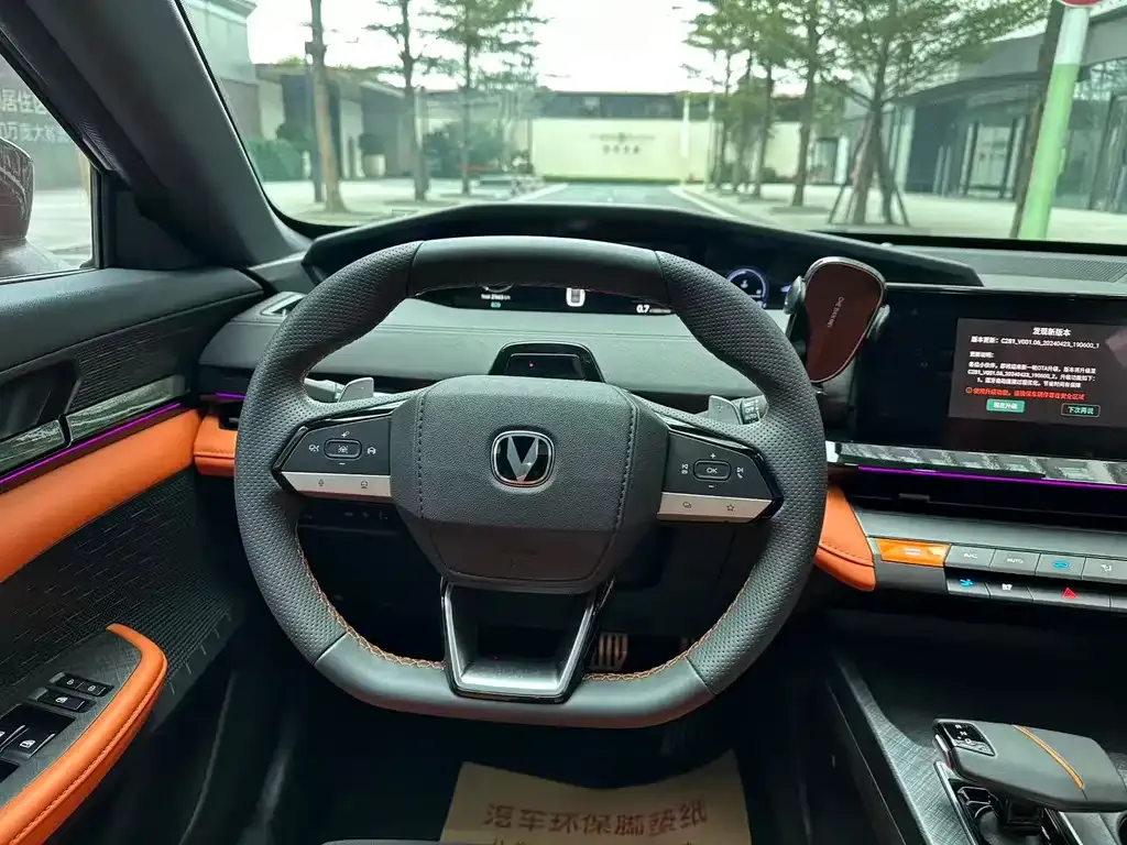 Changan UNI-V 2024 из CN, фото 2