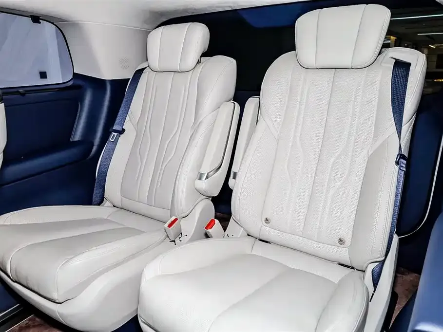 Buick Century 2023 из CN, фото 5