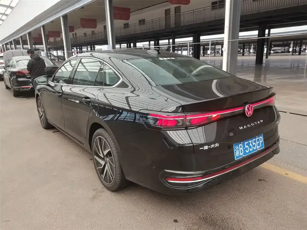Volkswagen Magotan 2024 из CN, фото 7