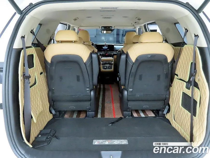 Kia Carnival — фото 4